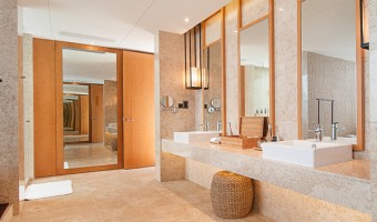 企业公告-江门市光美时代照明有限公司-卫生间装浴霸需要提前了解什么？